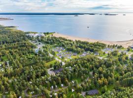 Nallikari Holiday Village Cottages, rental pantai di Oulu