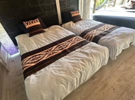 Tiny Camp House Kurage - Vacation STAY 65999v, hotel v destinaci Kamijinoo