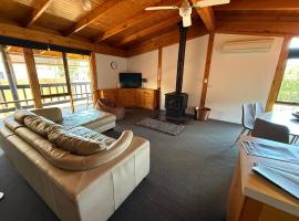 High Country Lodge, hotel i Mount Beauty