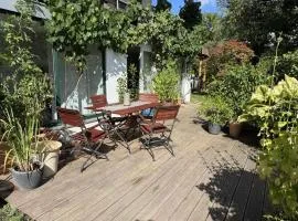 Apartment in Geisenheim with swimming pool