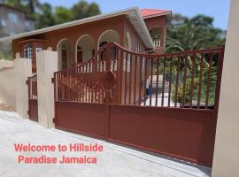 Hillside Paradise, hotel a Hope Bay