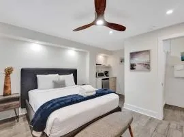 Eden Escape Walk to FLT Beach 1105