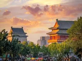 East Sacred Hotel --Beijing Drum Tower, Houhai Bar Street, Old Beijing Hutong, Shichahai Subway