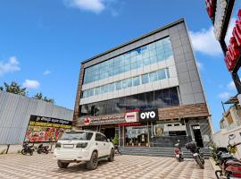 Hotel O Sri Chowdeshwari Boarding And Lodging, hotel di Bangalore