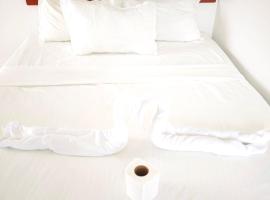 Moalboal Seaside Resort, hotell i Moalboal