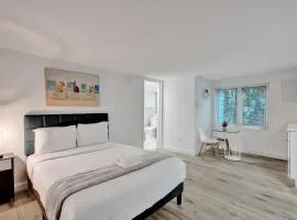 Tropical Oasis Studio w Pool