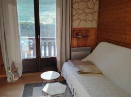 Appartement type chalet savoyard cosy, hotel en Aillon-le-Jeune