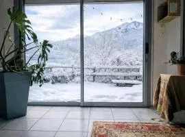 Charmant T3 à Vignec Accès au ruisseau -Terrasse