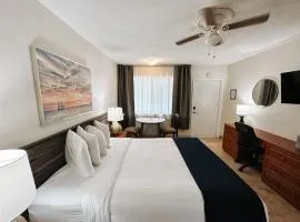 Waves Beach Town Cozy Studio Apartment