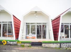 Dieng Luxury Camp By Travelink, hotel i Dieng
