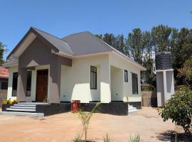 Danshome, hotel in Moshi