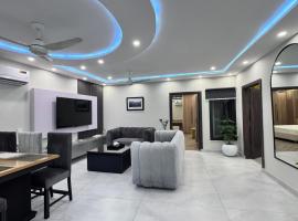 Serenity Residence Royal Quarter 2 BHK, Hotel in Rachiāl