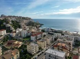 Sperlonga Center Home