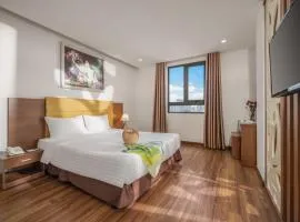 Lumina Hotel & Apartment