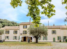 Domaine Du Castellas, hotel v destinaci Saint-Raphaël