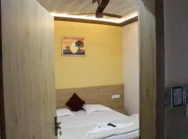 Shri Rajadhiraj Ashray- Nr Mathura Railway Station