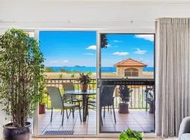 Shingley Beach Retreat - Ocean Views Apartment