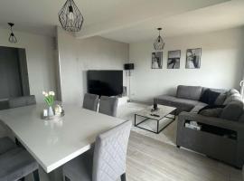 Chambre cosy dans superbe appartement tout équipé, hotel em Lormont