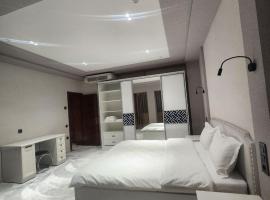 Grand Hotel，位于Oktyabrʼ的酒店