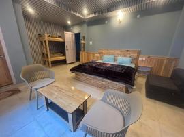 hotel shivam kuteer, готель у місті Нарканда