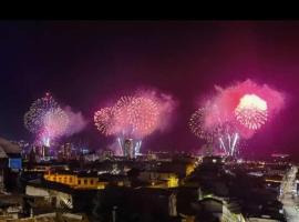 Loft vista a la bahía, hotel i Valparaíso