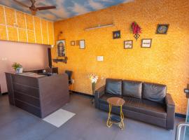 Aryas Residency- Near Isha Foundation Coimbatore & Karunya University, Hotel in Alāndurai