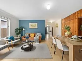 Retro 3BR House Near Manly Free Parking & Mall