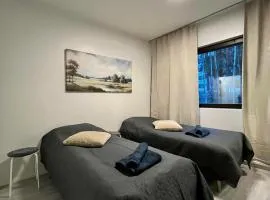 Modern studio apartment with free parking