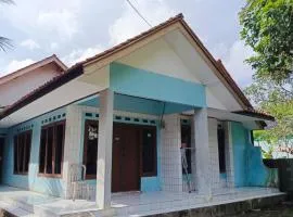 BATUKARAS Orchid Homestay
