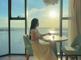 SamSet Corner Seaview Studio A La Carte Ha Long Bay, hotel in Ha Long