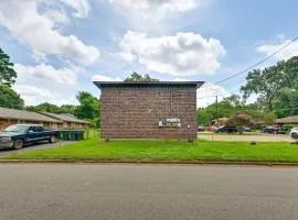 The Homestead Luxury Cozy 2BR Apartment in Nacogdoches Near SFA University and Downtown Pet Friendly Business Ready Extended Stays Welcome with Self Check In High Speed WiFi Full Kitchen In Unit Laundry Private Parking and Quiet Comfort