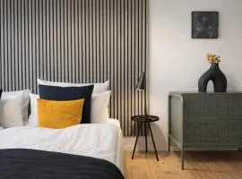 Hip & Minimalist meets Historical Old Town