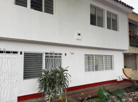 Roldanillo Urban Apartment San Nicolás，Roldanillo的飯店