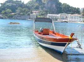 Taormina Bay Lucia's House Roccalumera