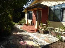 Dragon's den main house