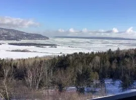 302 - Full View - See Look Admire - Pool & Gym