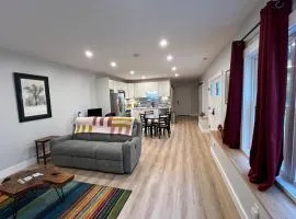 Modern Comfort Peaceful Bow NH Retreat