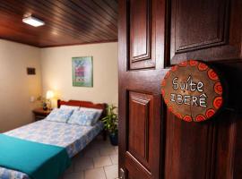 Suíte Iberê - Pousada Jussara, hôtel à Joinville