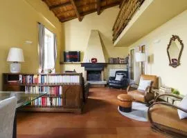Villa Il Poggiolino Luxury Tuscan Villa with Garden and Panoramic Views