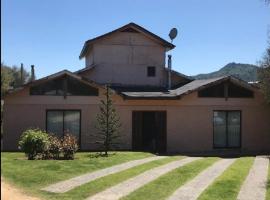 Casa 14 personas, condominio, lago Rapel, hotel em Las Cabras