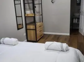 Santa Catalina Surf Studio