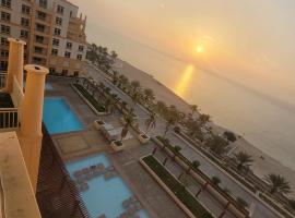 Royal Beach Apartment, hotel in King Abdullah Economic City