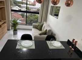 Apartamento Moderno con Aire Acondicionado en Pampalinda