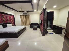 Hotel Sai kripa Dewas, hotel en Dewās