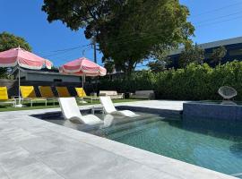 Casa Solea Cozy Private Pool Home in Miami โรงแรมในไมอามี