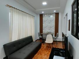 Suite cerca de la UTPL y Centro Histórico, hotel Lojában