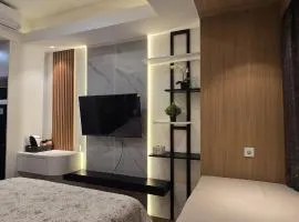 Studio at Collins Boulevard by J's Luxury