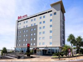 ibis Ourinhos，位于欧里纽斯机场 - OUS附近的酒店