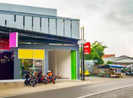 Hotel O Syariah Tasikmalaya Near Universitas Siliwangi Formerly Siliwangi Guest House โรงแรมในPadayungan