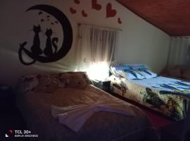 Ecuturisticos Barbacoa casa de la luna, хотел в Cáqueza